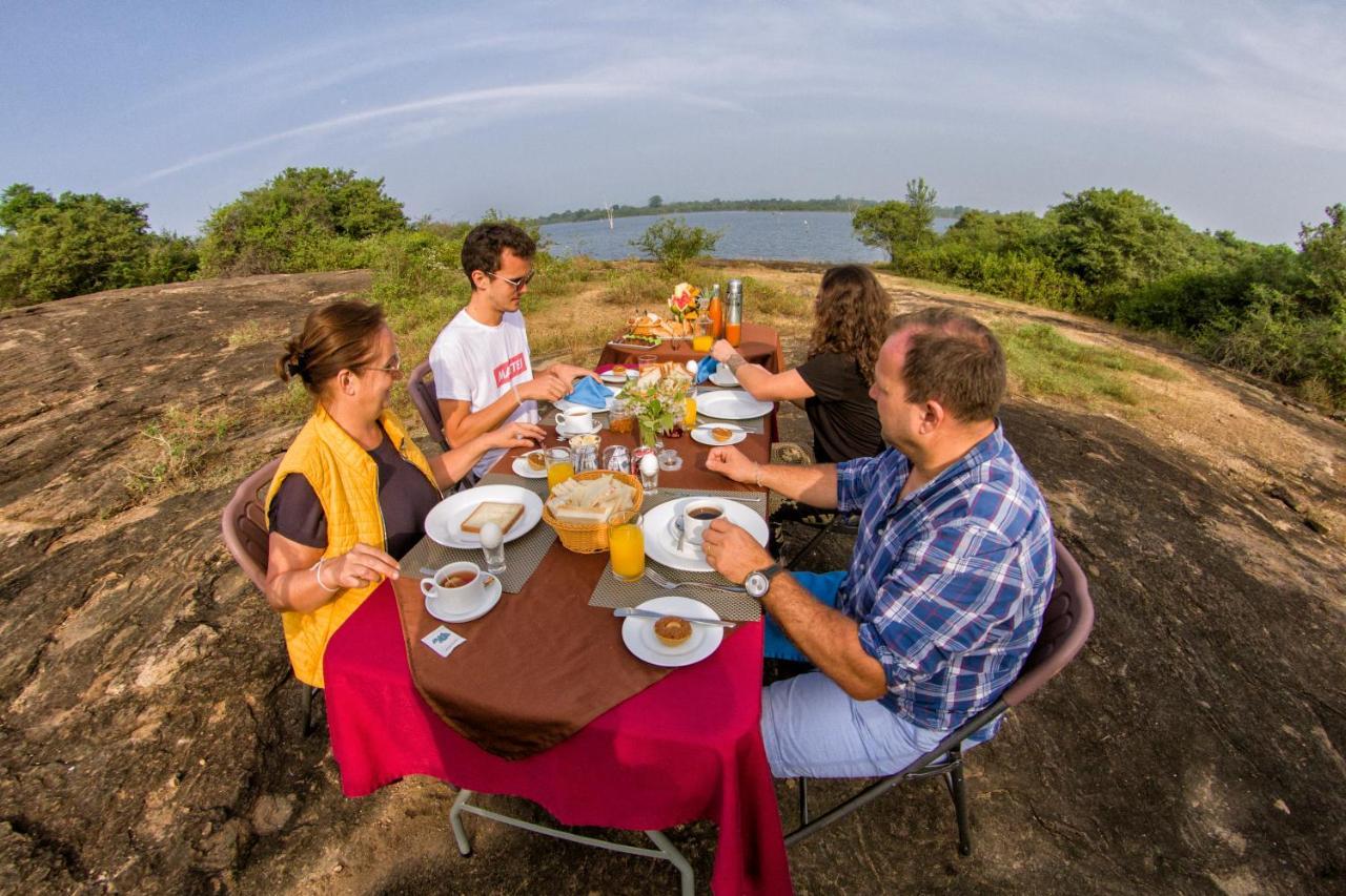 Athgira River Camping - Udawalawe Eksteriør bilde