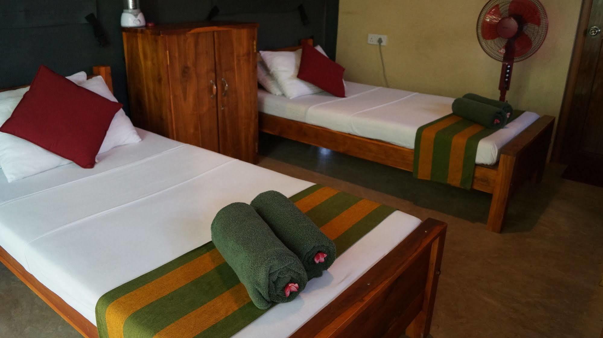 Athgira River Camping - Udawalawe Eksteriør bilde